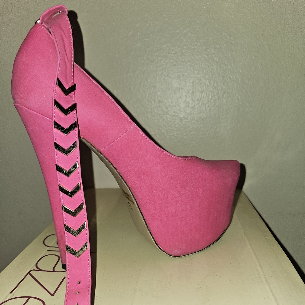 Glaze Fuchsia Platform Heels